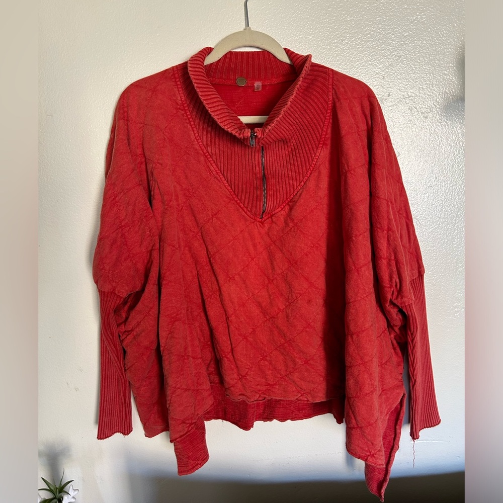 FREE PEOPLE. Red. M.